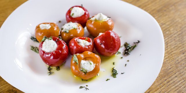 Peppadews Tray