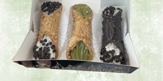 Italian Cannoli Box