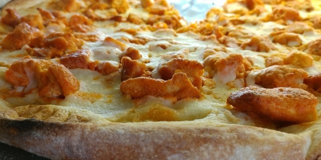 Spicy Chicken Pizza