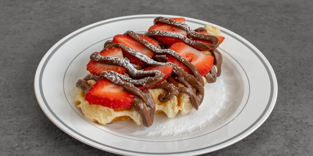 Strawberry Nutella Croffle