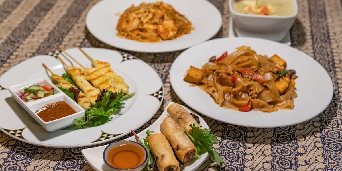 Thai Jing N Wings Restaurant