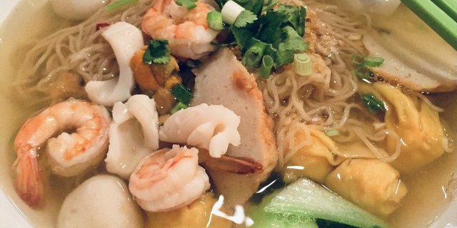 Seafood Wonton Soup