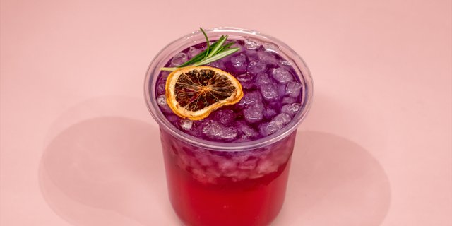 Iced Butterfly Strawberry Fruit Tea
