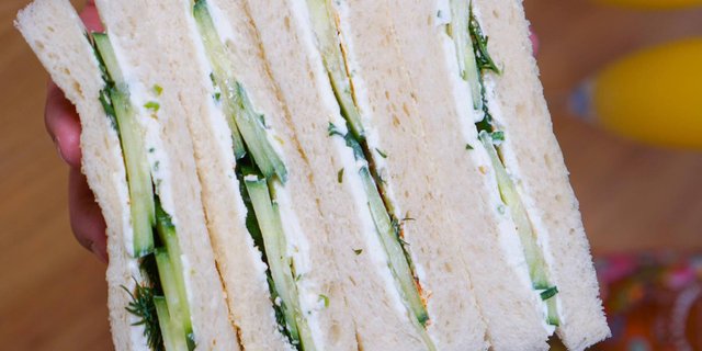 Cucumber & Cream Cheese Sandwich