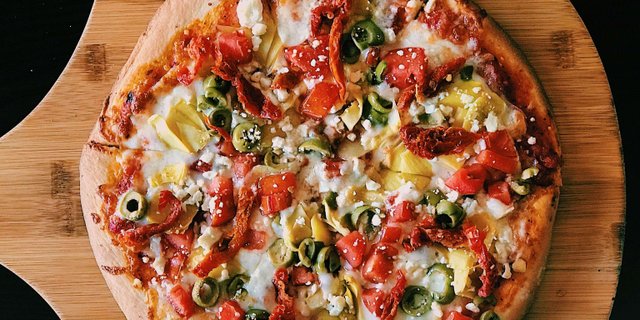 Mediterranean Pizza