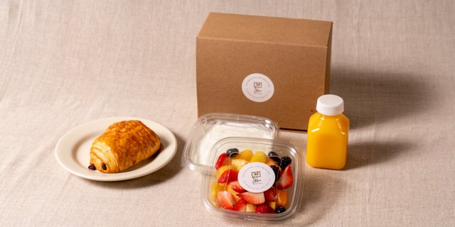Continental Breakfast Pastry Box