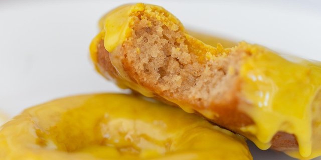 Lemon Donuts