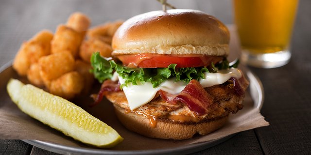 Chipotle Chicken Sandwich Boxed Lunch