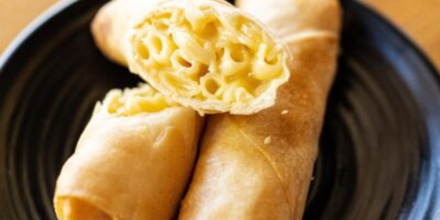 Mac & Cheese Spring Rolls
