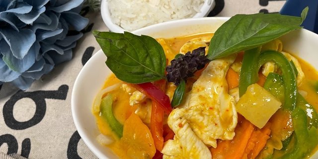 Yellow Curry (Kaeng Luang Karee)