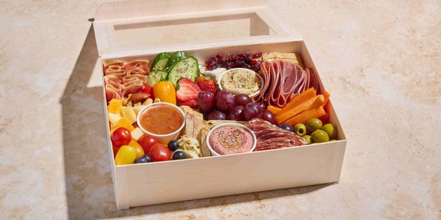 Classic Picnic Box