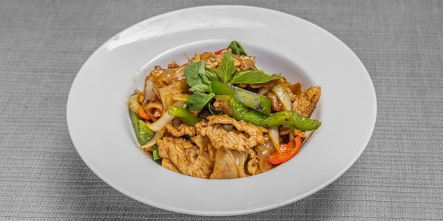 Drunken Noodle