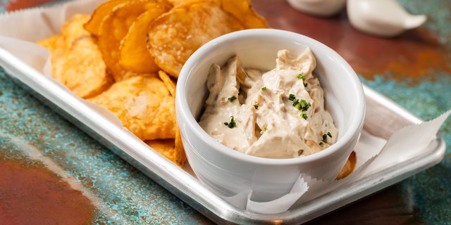 Chips & Onion Dip
