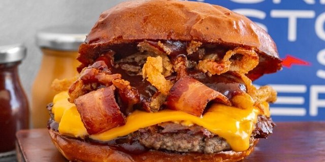 Bacon BBQ Stormburger
