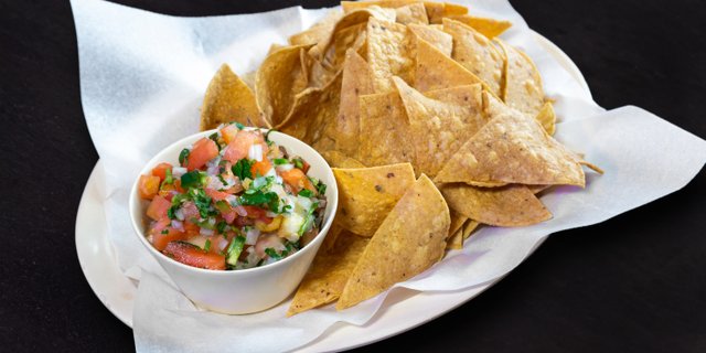 Pico de Gallo & Chips