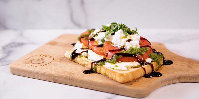 Burrata Toast