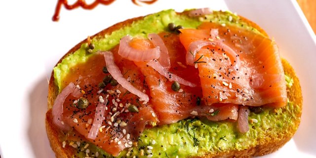Avocado Toast w/ Smoked Salmon