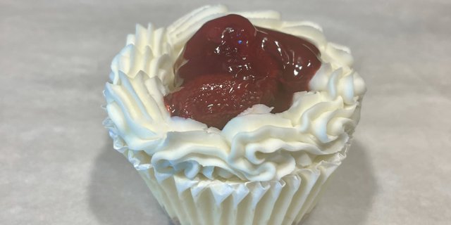 Classic Strawberry Cheesecake Cupcake