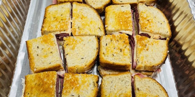 Corned Beef Reuben Sandwiches