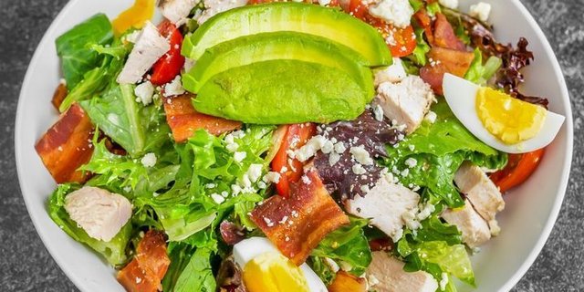 Individual Classic Cobb Salad