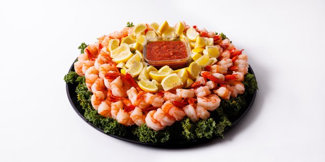 Classico Shrimp Cocktail Platter