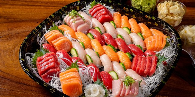 Nigiri & Sashimi Combo Platter