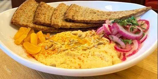 Lemony Chickpea Hummus & Cauliflower Pita