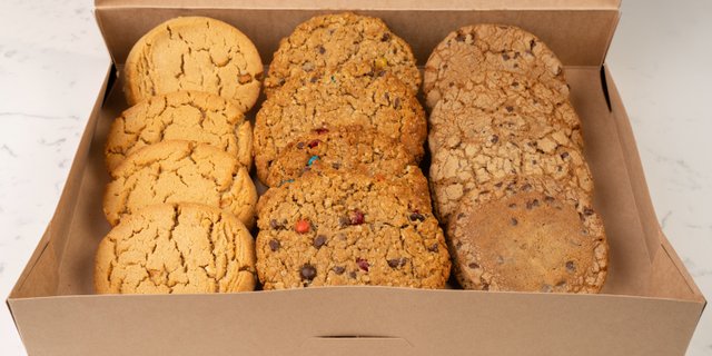 Dozen Cookies