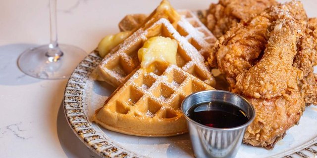 Chicken & Waffles