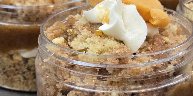Cake Jar Half Dozen
