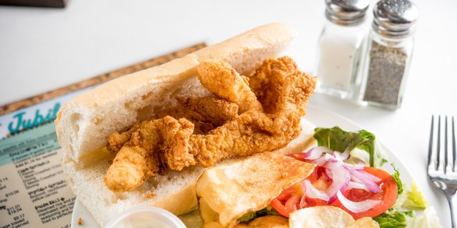 Catfish Po'Boy