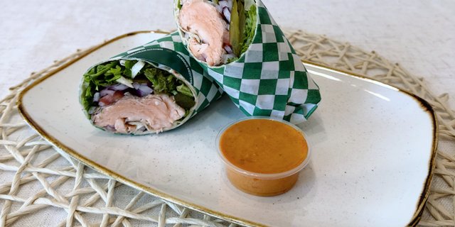 Grilled Salmon Wrap