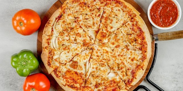 BBQ Chicken: 15 Inch (Serves 4 People)