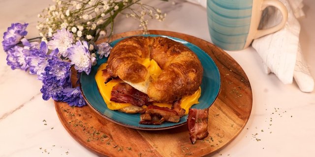 Bacon, Egg & Cheese Croissant Sandwich