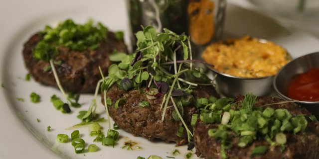 Bifteakia - Greek Burger