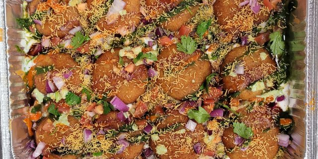 Aloo Tikki Chaat