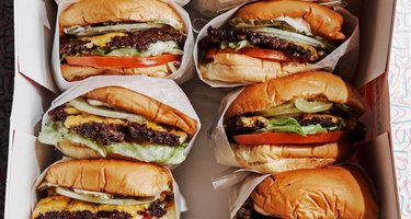 Hugh-Baby's BBQ & Burger Shop