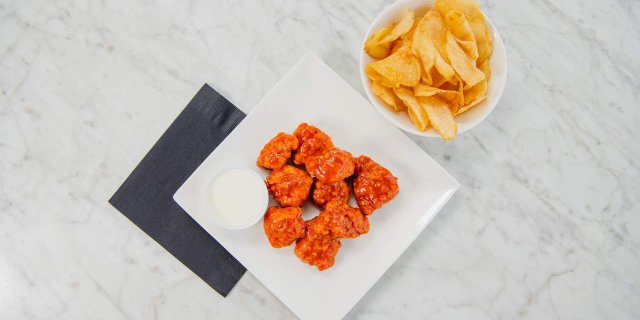6 Boneless Wings Box