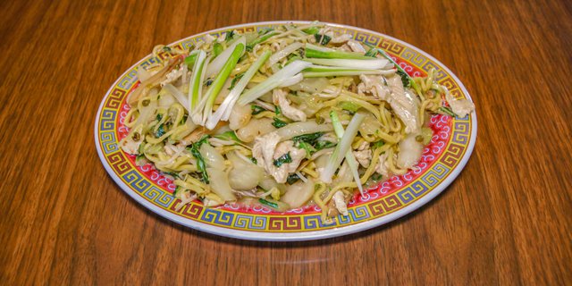 Chicken Lo Mein