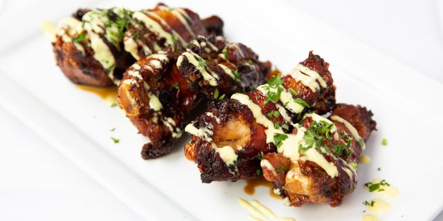 Lemon Rosemary Chicken Wings