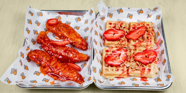 Charlie's Classic Chicken & Waffles For 45