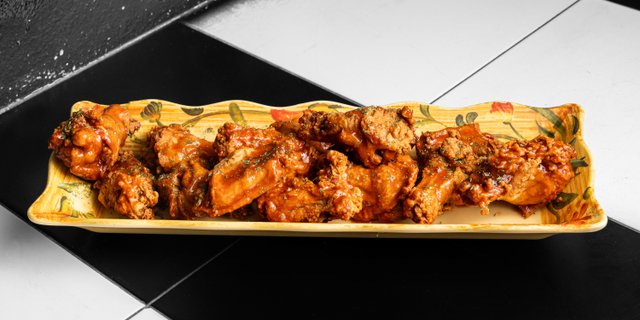 Bone-In Chicken Wings