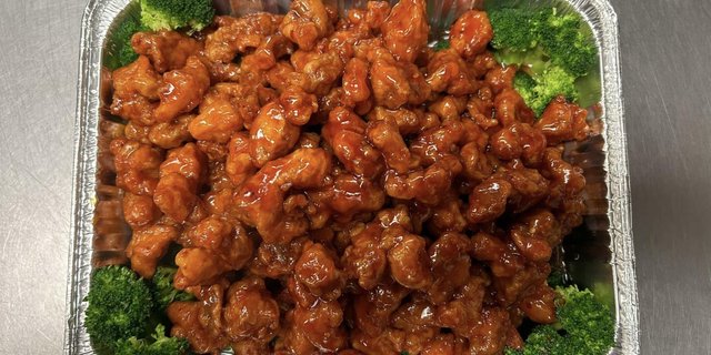 General Tso Chicken Party Tray