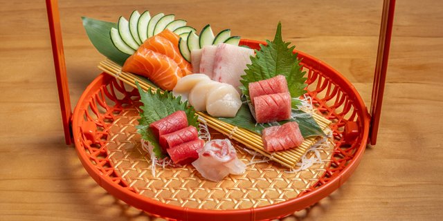 Exclusive Sashimi Premium