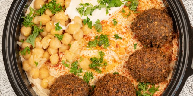 Falafel Hummus