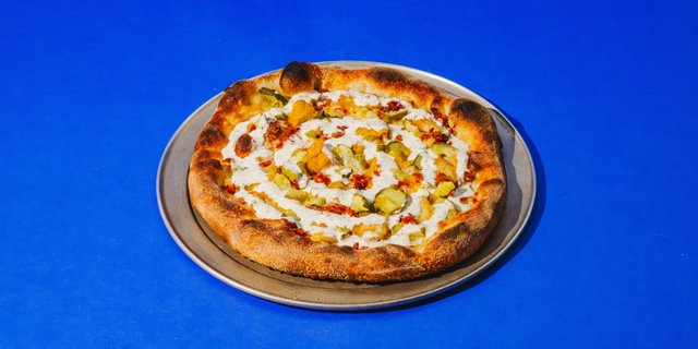 Hardy Pickle Pizza