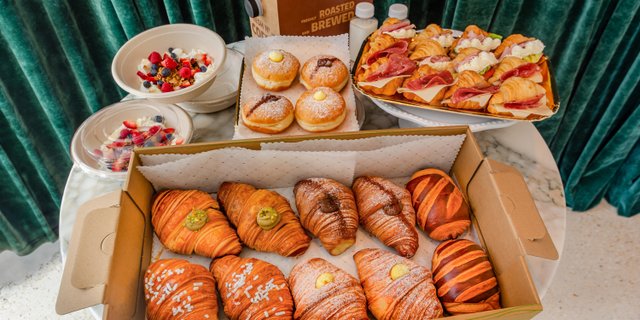 Francesco's Favorite Breakfast Box