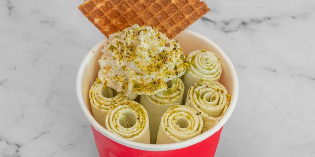 Creamy Pistachio Rolled Ice Cream
