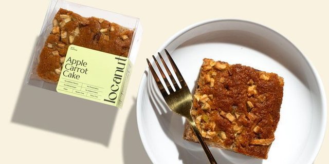 Apple Carrot Cake