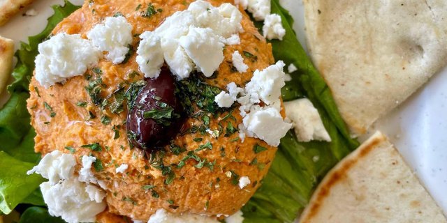 Flavored Hummus & Pita
